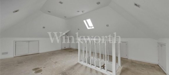 4 bedrooms House in London, United Kingdom No. 3676 9