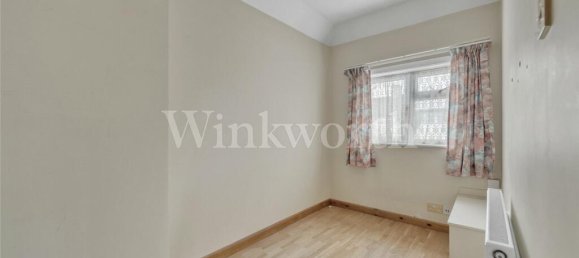 4 bedrooms House in London, United Kingdom No. 3676 11