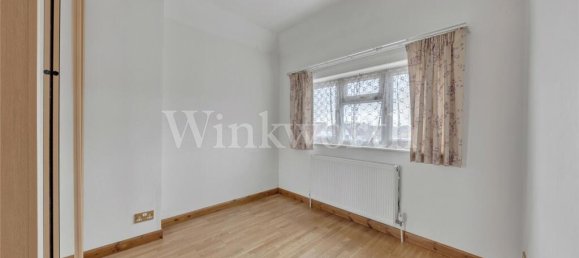 4 bedrooms House in London, United Kingdom No. 3676 14