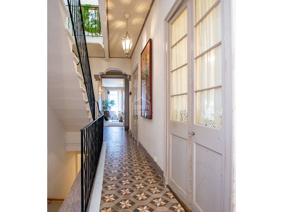 7 Schlafzimmer Stadthaus in Mahon, Spain, Nr. 3829