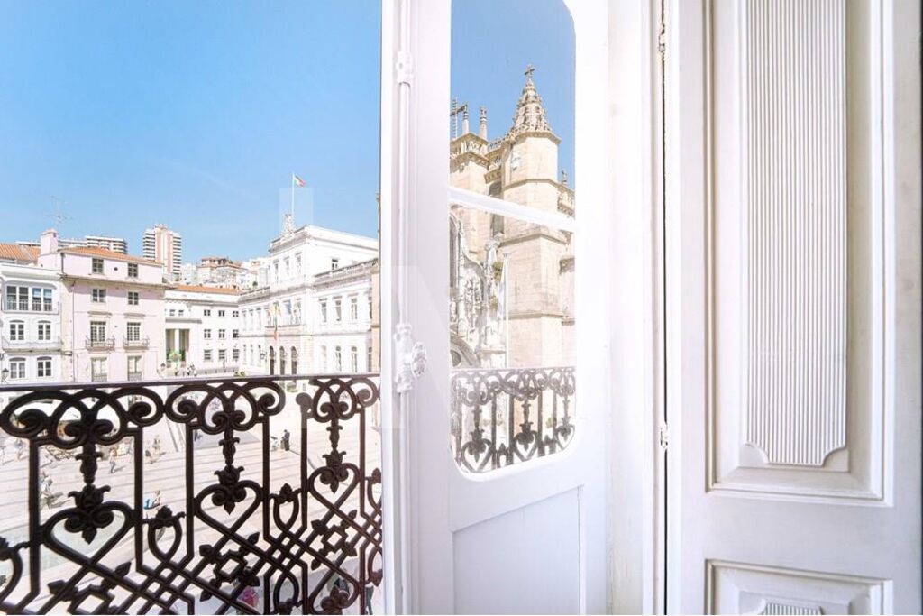 12 bedrooms Building in Coimbra, Portugal No. 139752