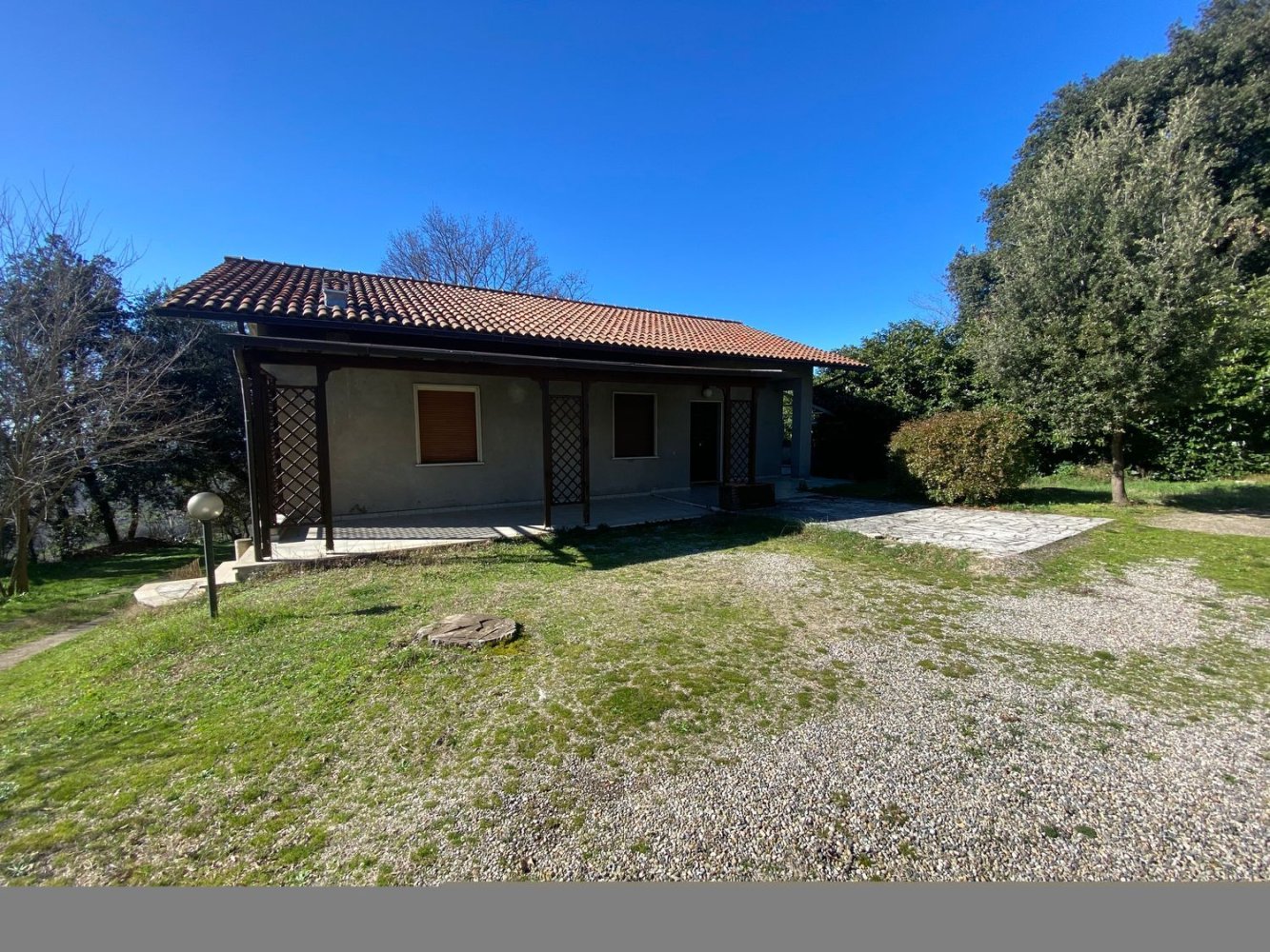 7 rooms Villa in Montefiascone, Italy No. 220533