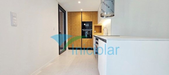 3 bedrooms Apartment in Rio Tinto, Portugal No. 276885 5