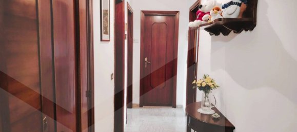 3 Schlafzimmer Wohnung in Bari, Italy, Nr. 21466 12