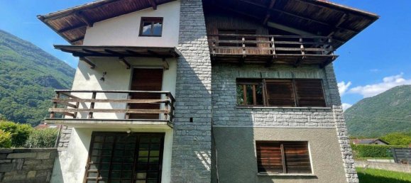 Villa de 5 habitaciónes en Gravellona Toce, Italy No. 123880 3