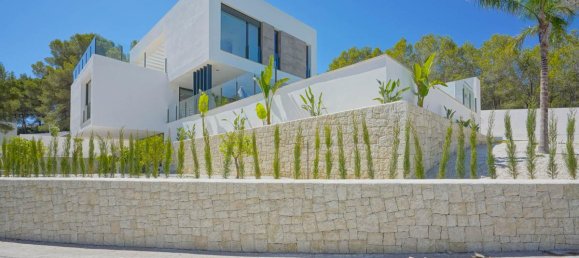 4 bedrooms Villa in Moraira, Spain No. 9694 3