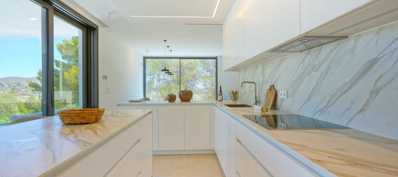 4 bedrooms Villa in Moraira, Spain No. 9694 12