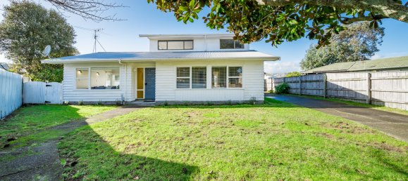 4 bedrooms House in Paraparaumu, New Zealand No. 22 3