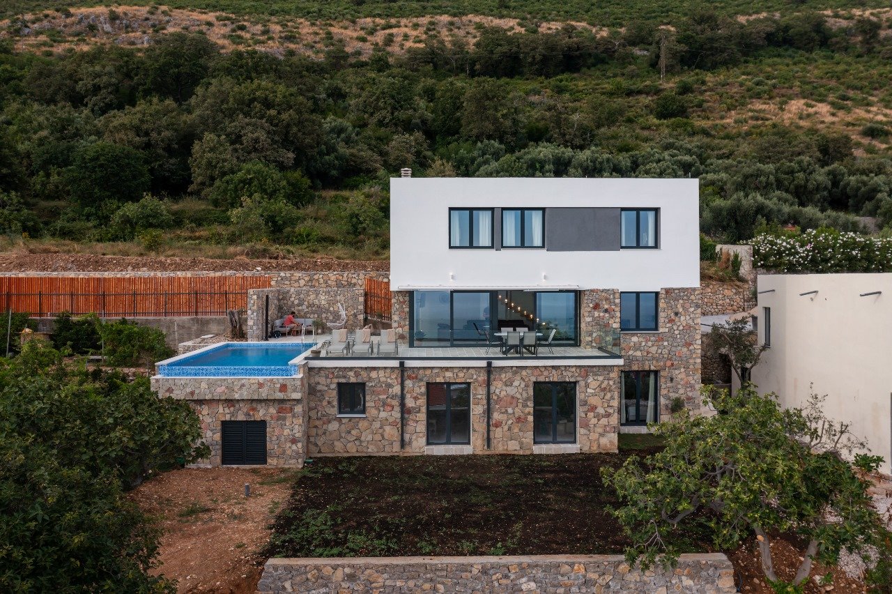 4 bedrooms House in Budva, Montenegro No. 2016