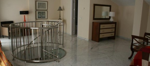 3 Schlafzimmer Penthouse in Marbella, Spain, Nr. 24057 9