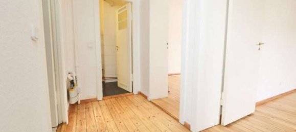 2 rooms Apartment in Reinickendorf, Germany No. 35010 2