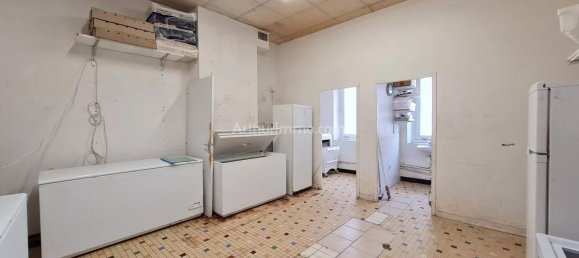 5 bedrooms Commercial property in Pluvigner, France No. 197882 7