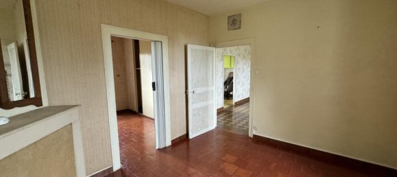 3 chambres Maison à Ceaulmont, France No. 157122 11