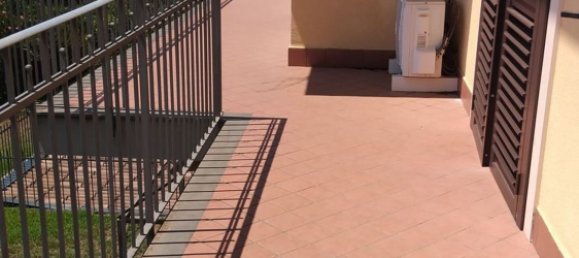 3 rooms Villa in Aci Sant'Antonio, Italy No. 298906 2