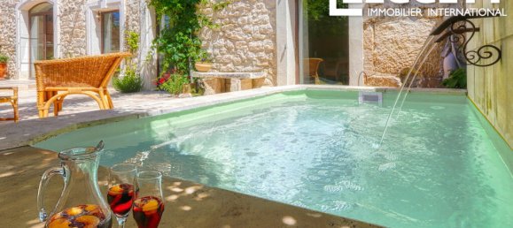 Дом с 5 спальнями в Рюстрель, Франция № 285010 2