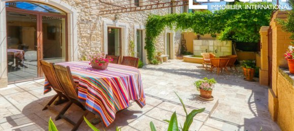 Дом с 5 спальнями в Рюстрель, Франция № 285010 3