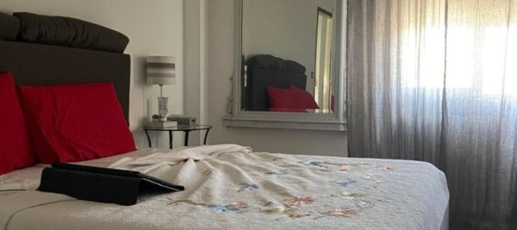 3-salle Appartement à Parma, Italy No. 225845 7