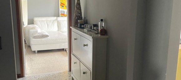 3-salle Appartement à Parma, Italy No. 225845 10