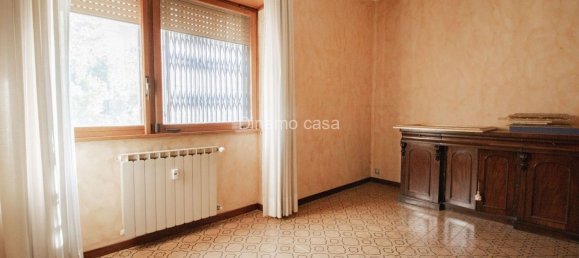 Apartamento de 4 habitaciónes en Correggio, Italy No. 309714 8
