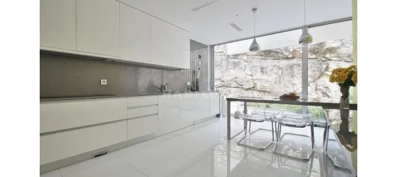 5 bedrooms House in Viana do Castelo, Portugal No. 144942 4