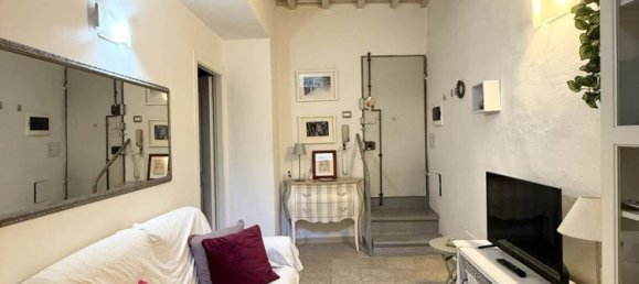 2 bedrooms Apartment in Florence, Italy No. 363883 5