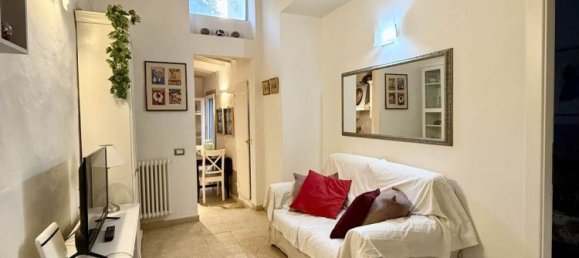 2 bedrooms Apartment in Florence, Italy No. 363883 2