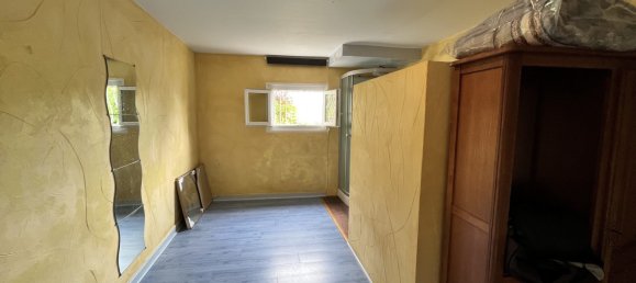 Villa de 2 dormitorios en Propieres, France No. 197902 11