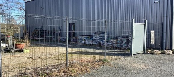 Propriété commerciale à Saint-Seurin-sur-l'Isle, France 298m² No. 101514 2