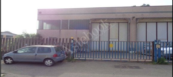 1 room Commercial property in Lodi, Italy No. 314681 7