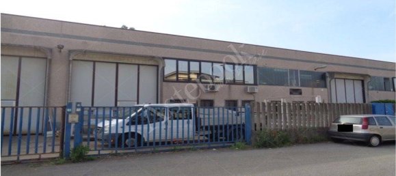 1 room Commercial property in Lodi, Italy No. 314681 8