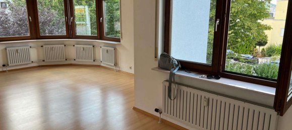 Квартира с 3 спальнями в Ludwigsburg, Германия № 270614 11