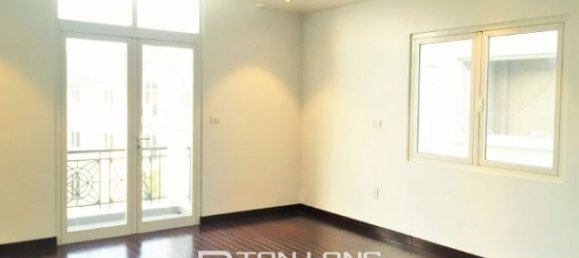 4 bedrooms Villa in Long Bien, Vietnam No. 3391 19