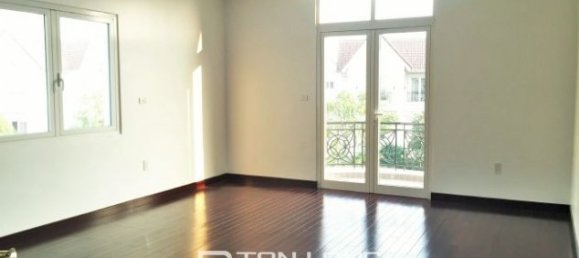 4 bedrooms Villa in Long Bien, Vietnam No. 3391 16