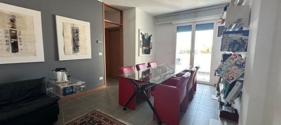 Apartamento de 3 habitaciónes en Tortoreto, Italy No. 201410 3