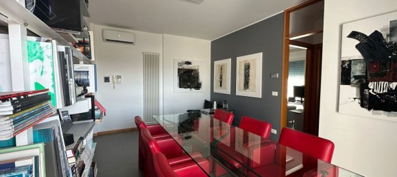 Apartamento de 3 habitaciónes en Tortoreto, Italy No. 201410 8