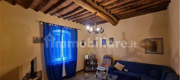 4 bedrooms House in Porcari, Italy No. 118027 4