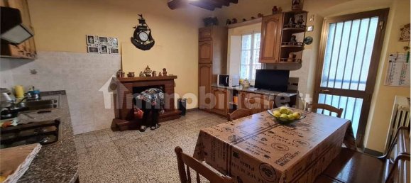 4 bedrooms House in Porcari, Italy No. 118027 3