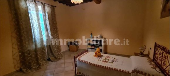 4 bedrooms House in Porcari, Italy No. 118027 11