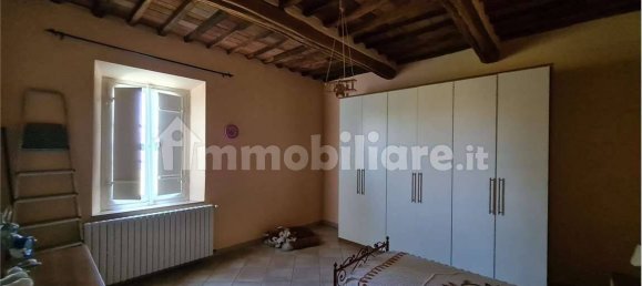 4 bedrooms House in Porcari, Italy No. 118027 10