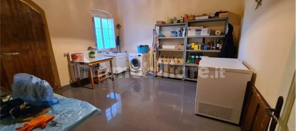 4 bedrooms House in Porcari, Italy No. 118027 7