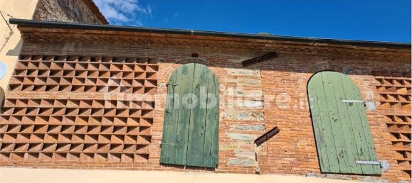 4 bedrooms House in Porcari, Italy No. 118027 19