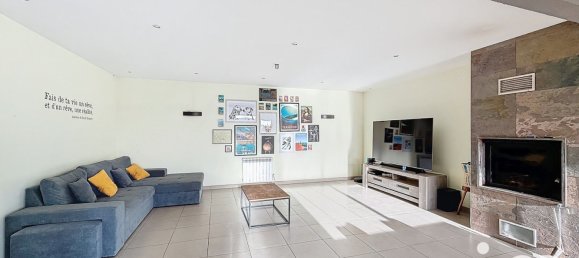 2 Schlafzimmer Haus in Villon, France, Nr. 207497 13