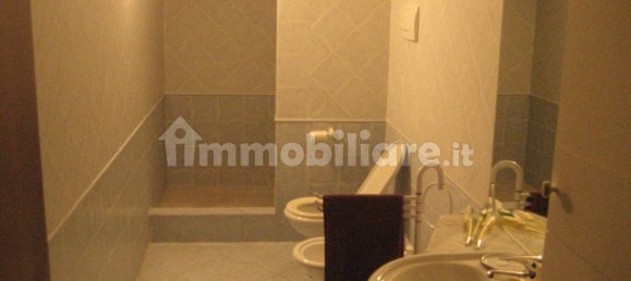 Villa T2 em Gardone Riviera, Italy N.º 126052 14