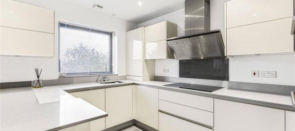 2 bedrooms Apartment in Cuffley, United Kingdom No. 6554 4