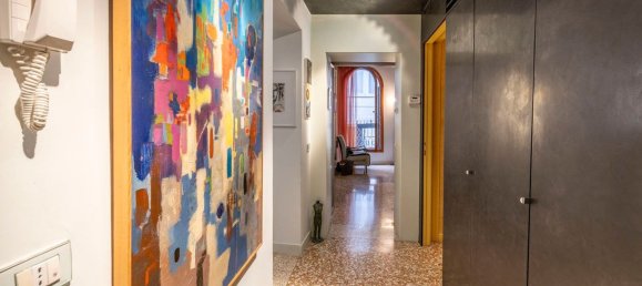 3 bedrooms Apartment in Venice, Italy No. 359445 8