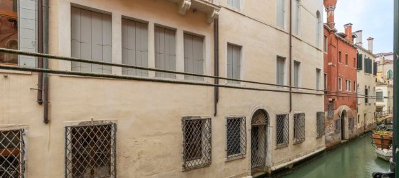 3 bedrooms Apartment in Venice, Italy No. 359445 12