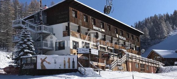 5 rooms Building in Sauze d'Oulx, Italy No. 287016 2