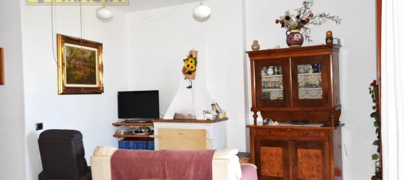6 rooms Apartment in Ripatransone, Italy No. 216033 6