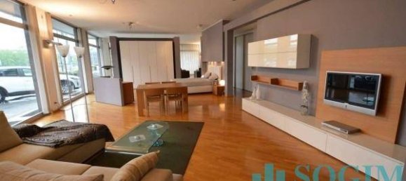 5 rooms Commercial property in Monza, Italy No. 156310 6