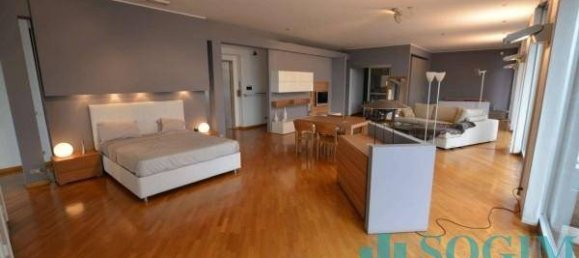 5 rooms Commercial property in Monza, Italy No. 156310 8